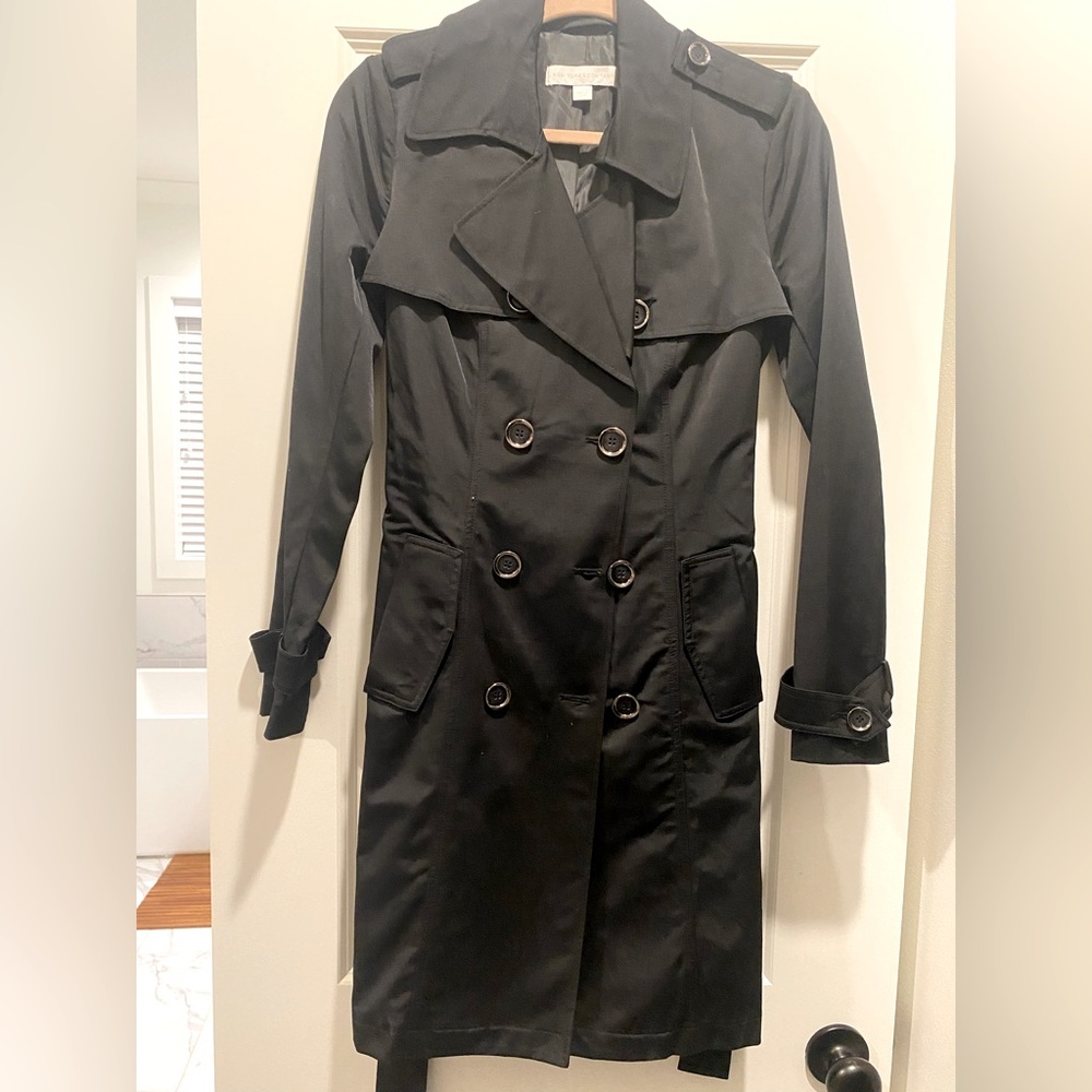 BRAND NEW NEVER WORN Women’s Black Trench Coat with Front Buttons and Waist Tie
